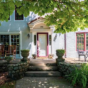 The Villa Bed And Breakfast